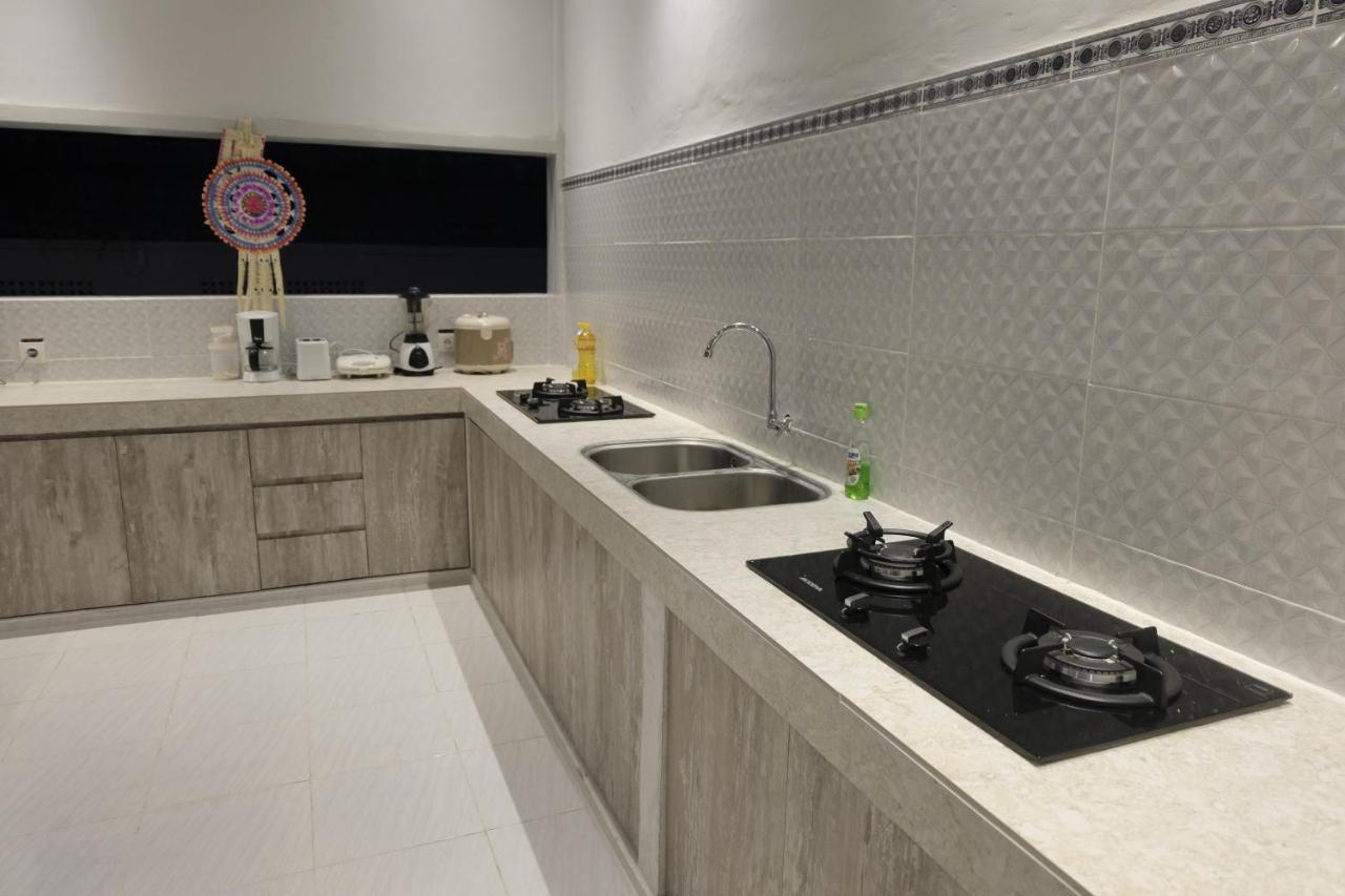 Anyar Guesthouse Canggu Екстериор снимка